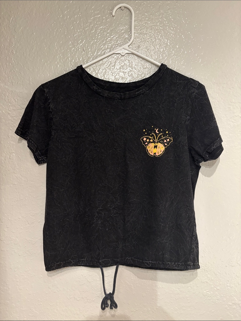 On Fire Black Washed Crewneck Tee Preppy Sz M T-shirt